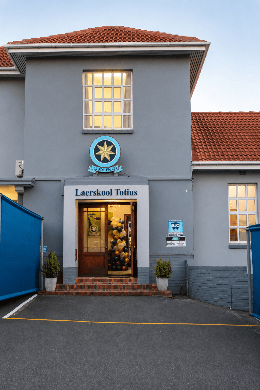 Die ingang na Laerskool Totius